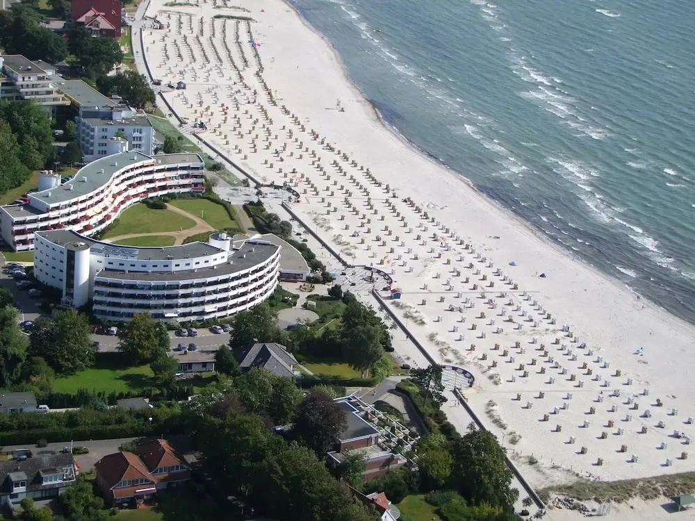 Beach & Waterfront