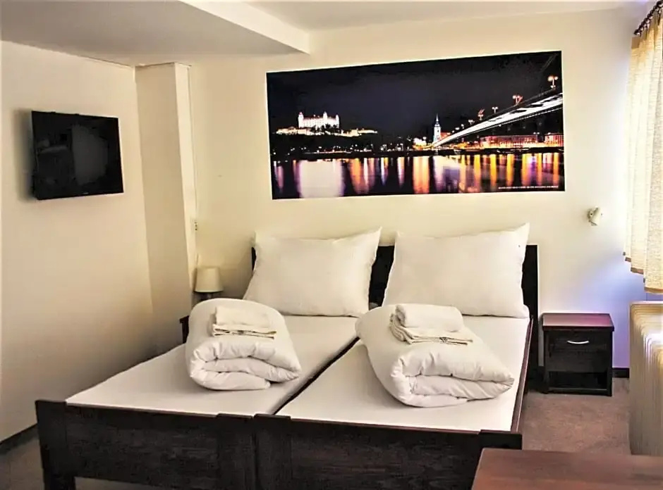 Botel Gracia - Chambres