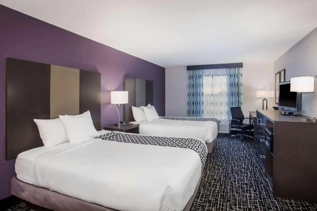 La Quinta Inn & Suites by Wyndham Pontoon Beach - Chambres