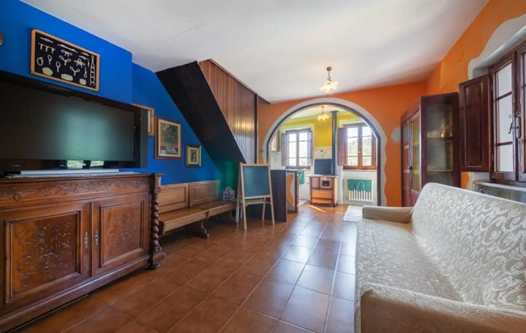 3 bedrooms house with enclosed garden and wifi at Gombitelli