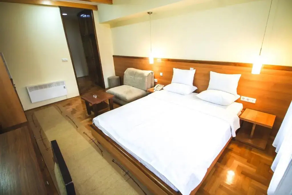 2 Bedrooms Suite