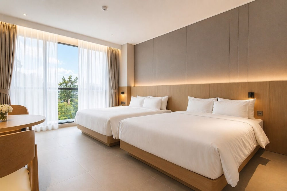 Grand room