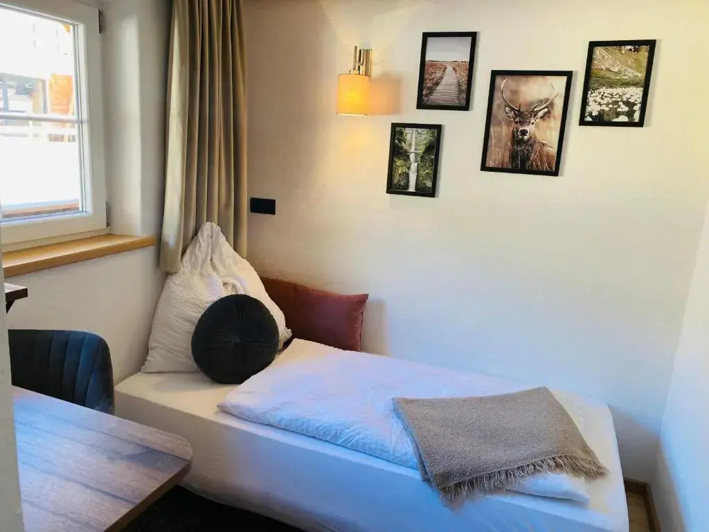 Comfort room