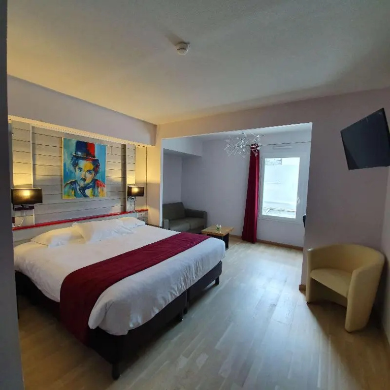 Quadruple Junior Suite