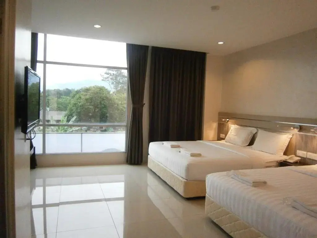 Deluxe Suite