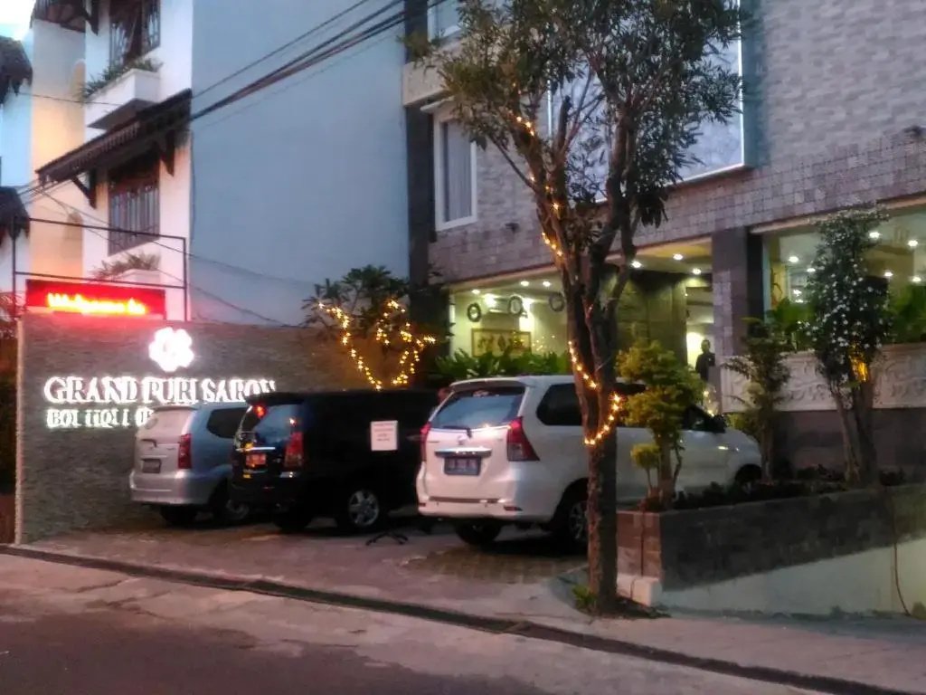 Grand Puri Saron Yogyakarta