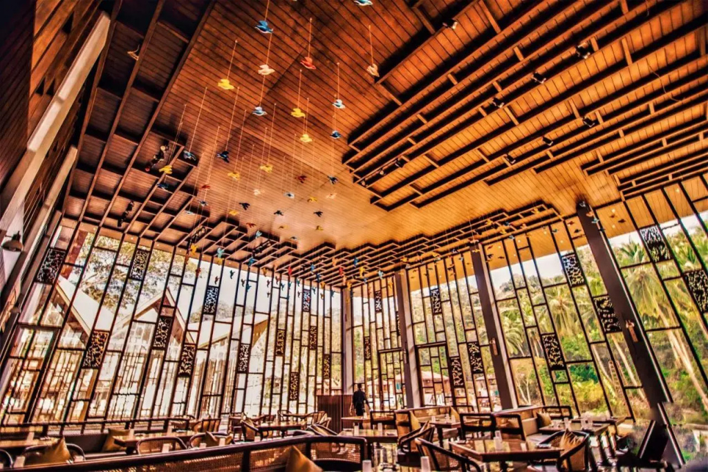 Lobby & Reception