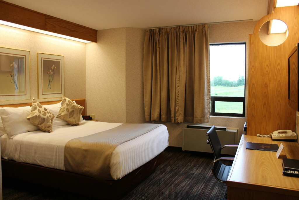Slumber Inn — 4