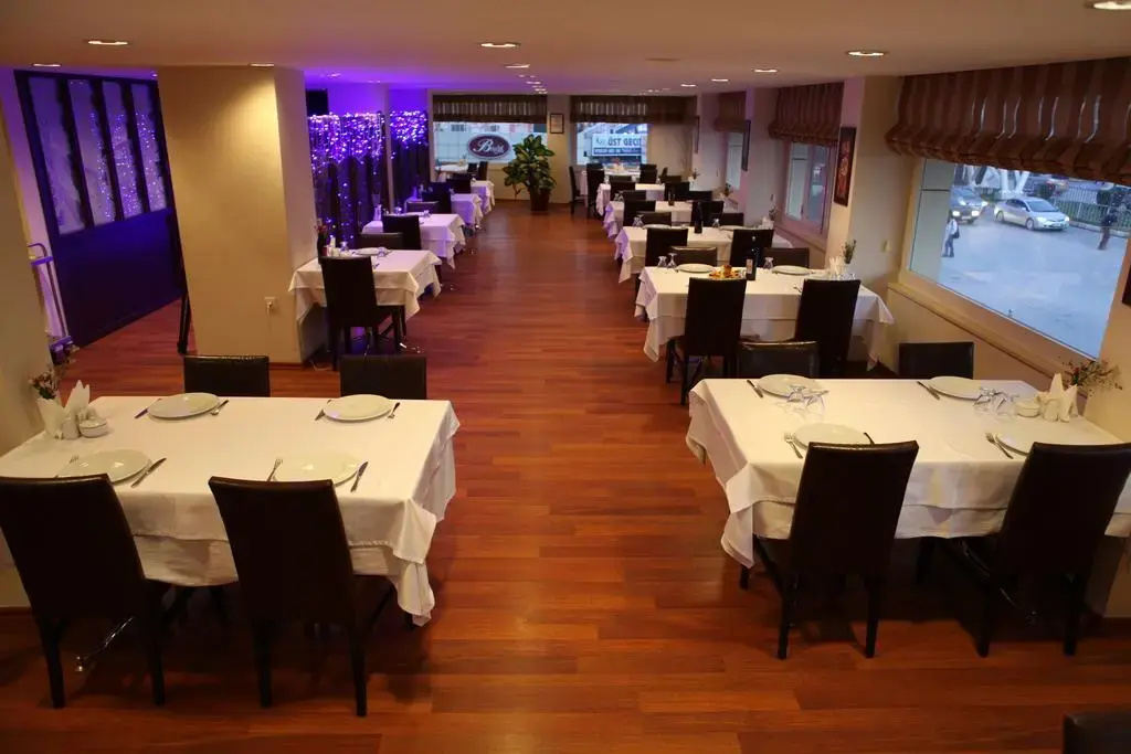 Hotel photo 11