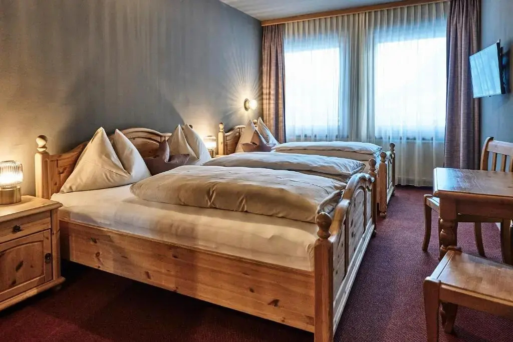 Gasthof  Pizzeria Berglift - Chambres
