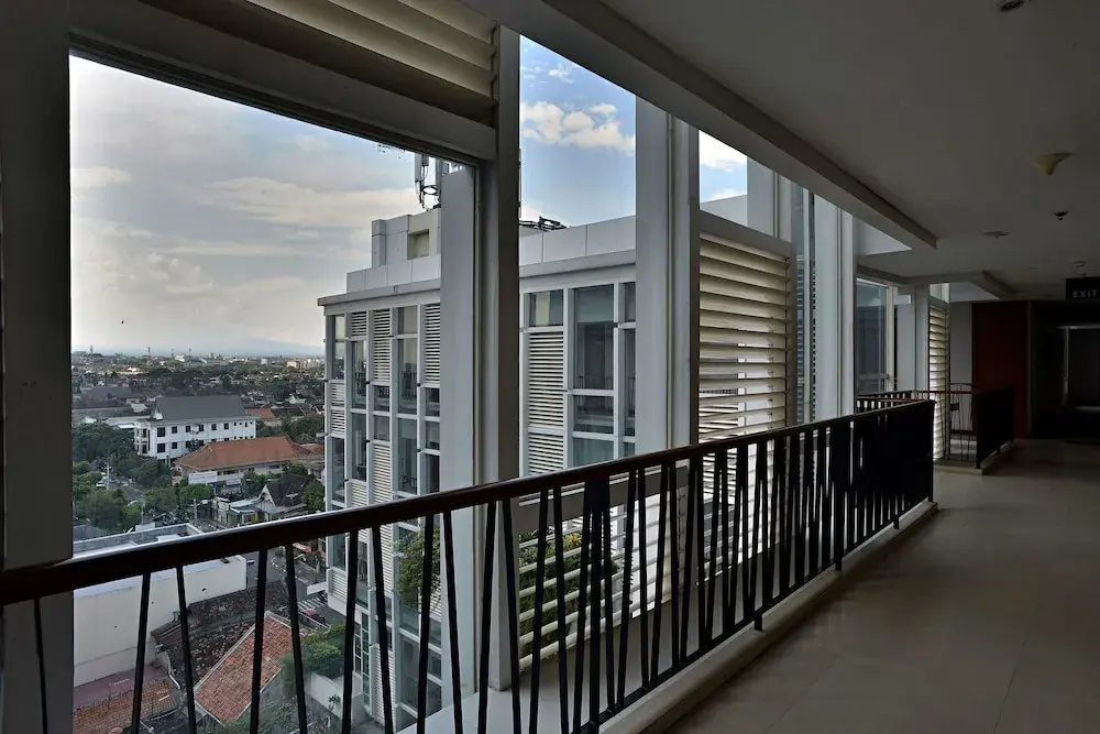 Balcony & Terrace