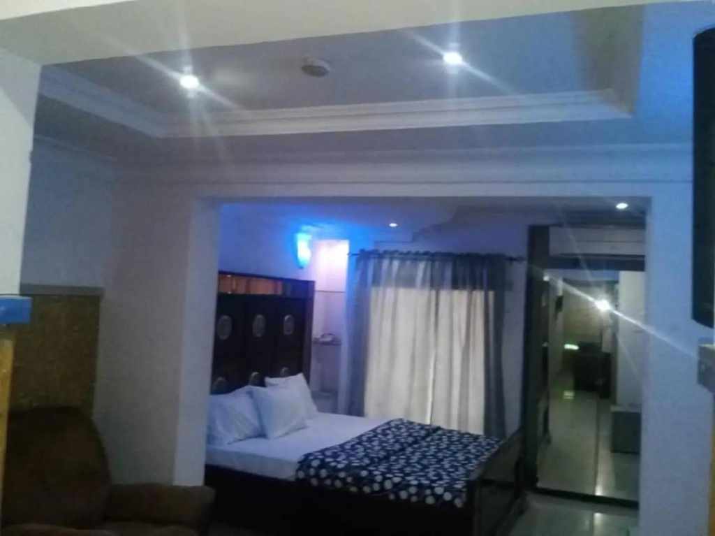 Theodawn Hotels at Suite 29 — 5