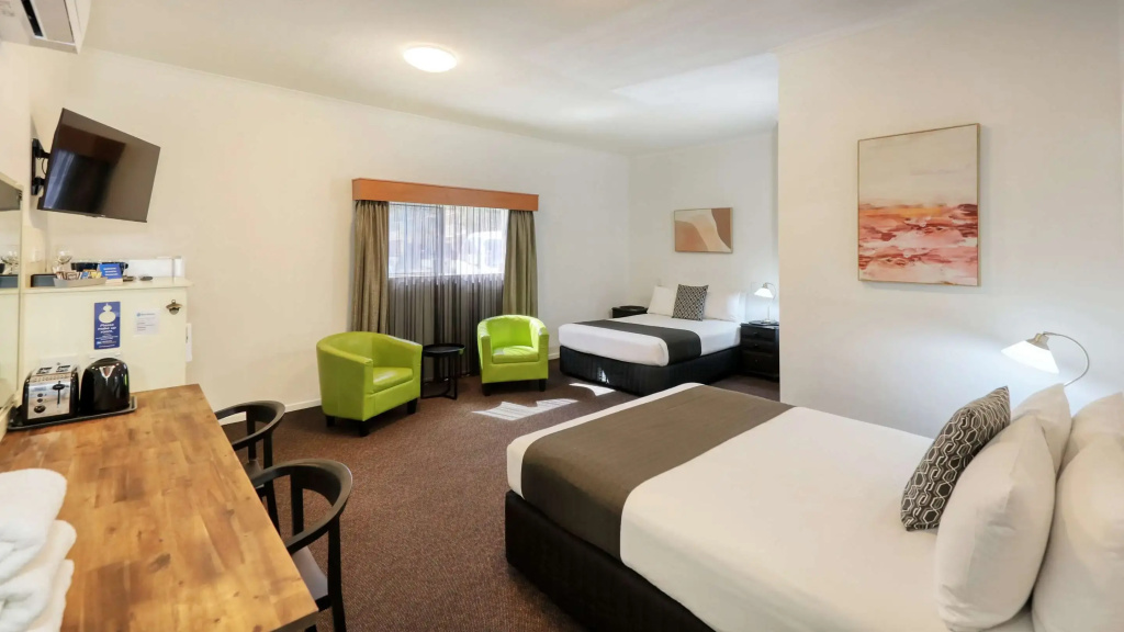 Deluxe Quadruple room