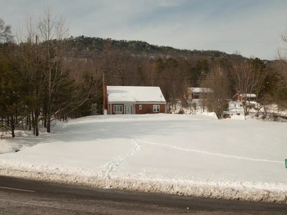 Hill_top_hideaway