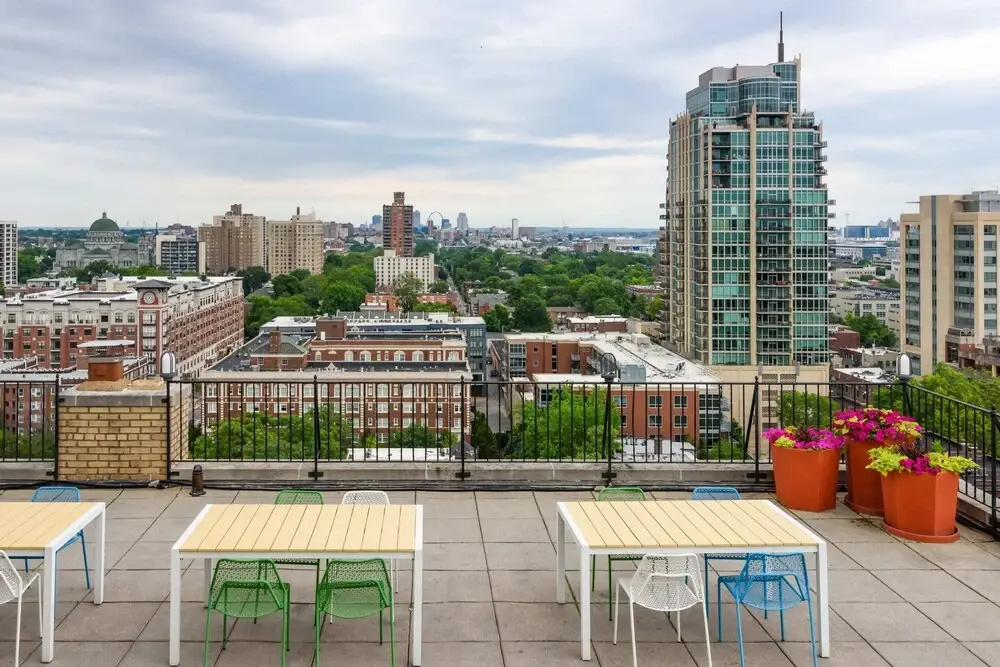 Parc - Warm CWE Apts near BJC by Zencity