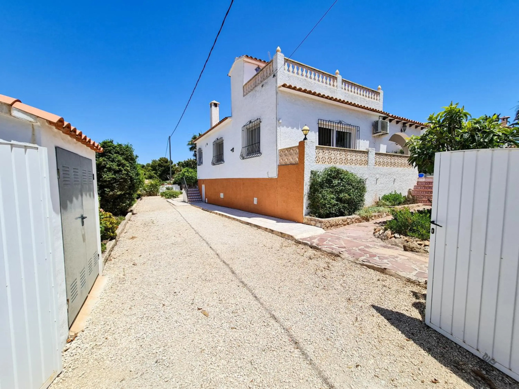 A012 - Acogedora casa de estilo tradicional con piscina privada en la Calalga Calpe