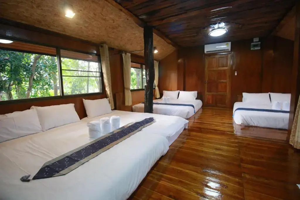 Deluxe Bungalow with garden view