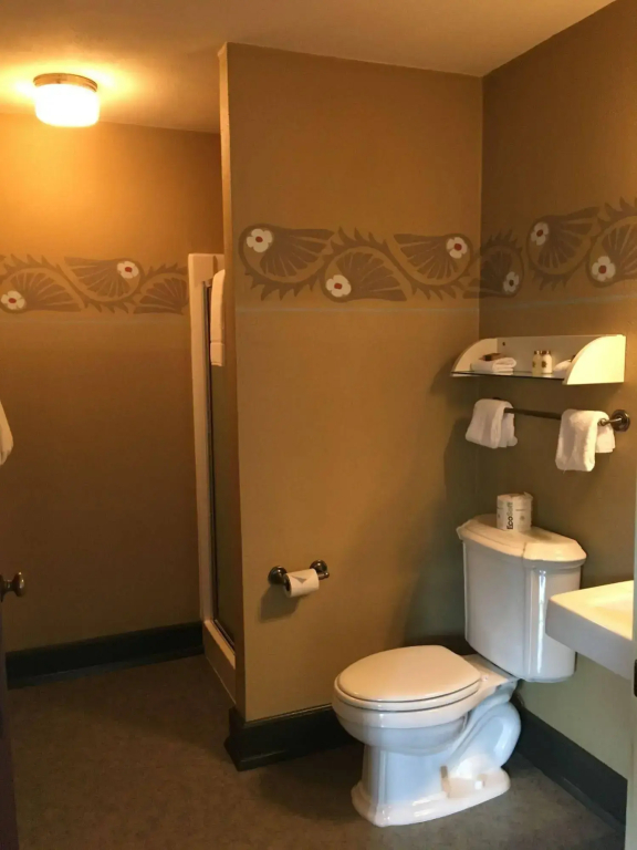 McMenamins Kennedy School by null