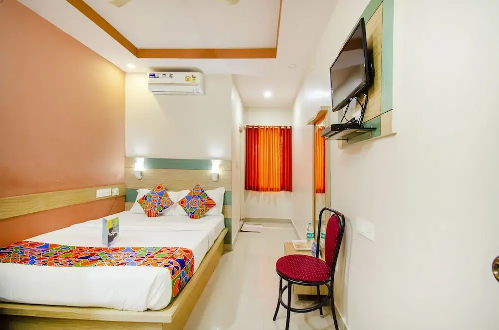 FabExpress Emirates Suites - Chambres