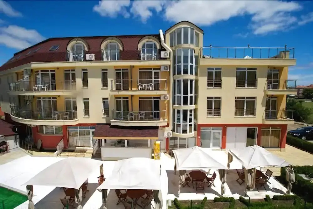 Anixy Apart Hotel