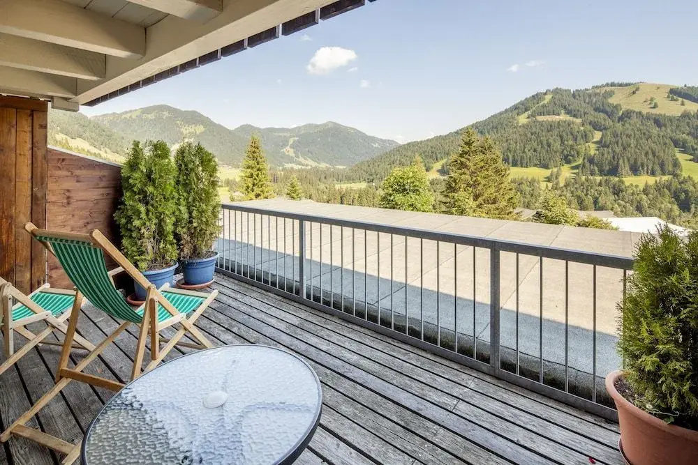 Balcony & Terrace