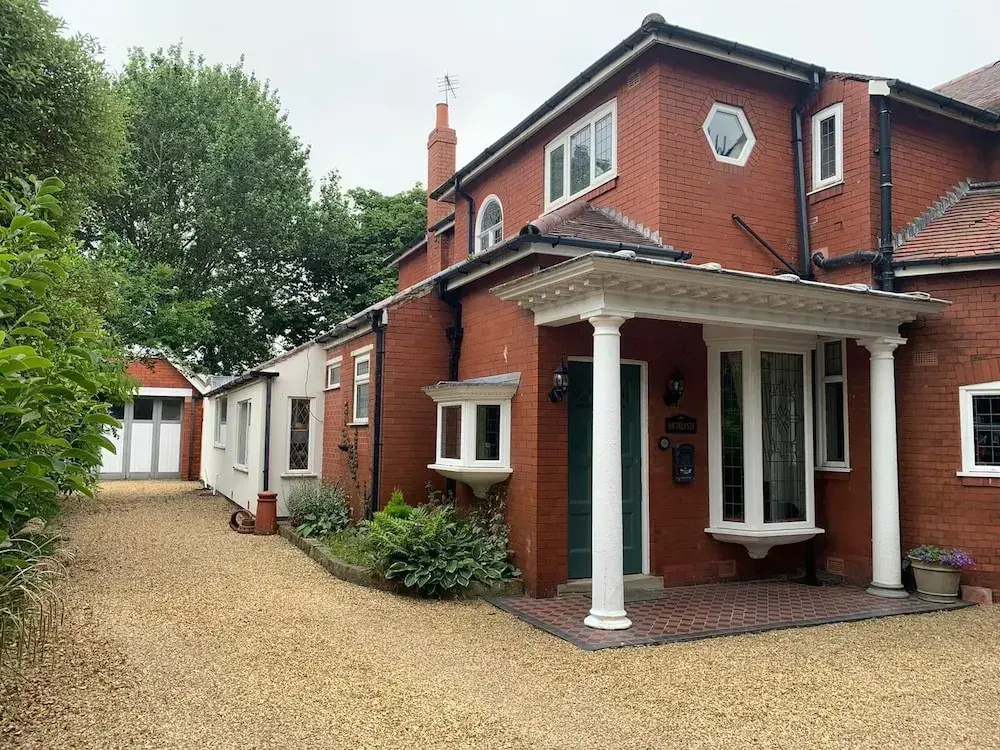Superior Cottage