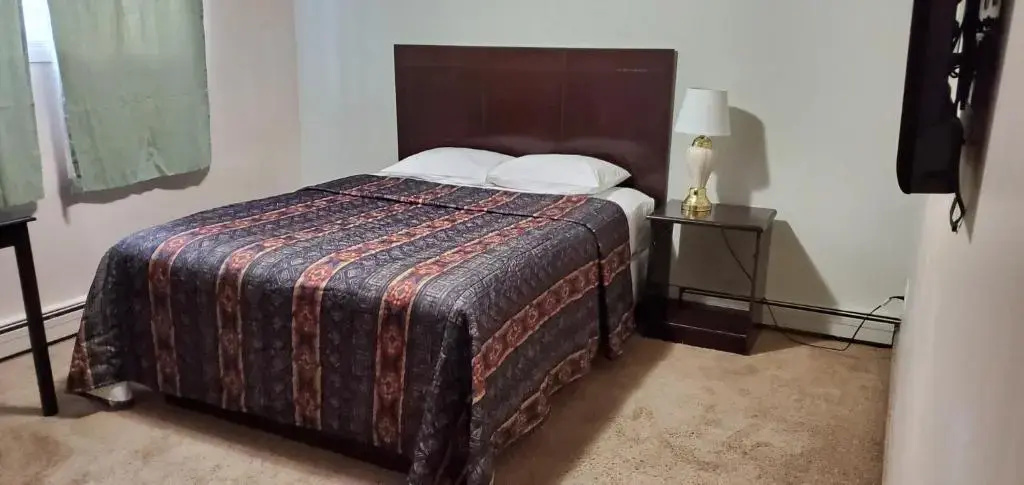 Economy Double room (full double bed)