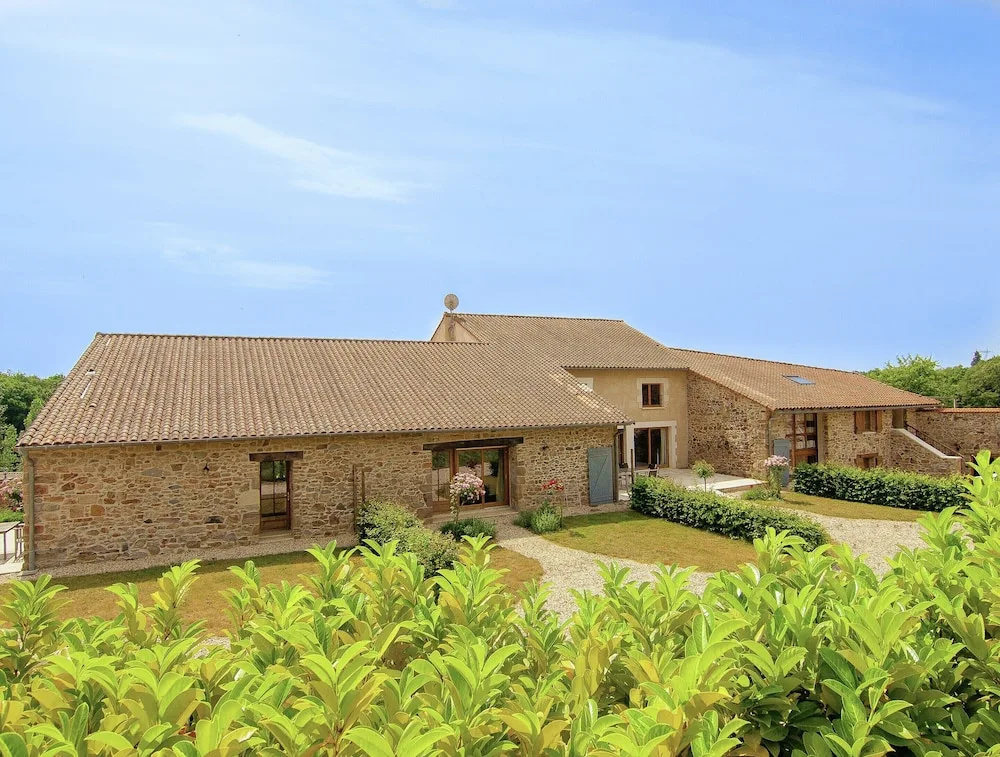 Cottage in Dordogne With Accessible Terrace