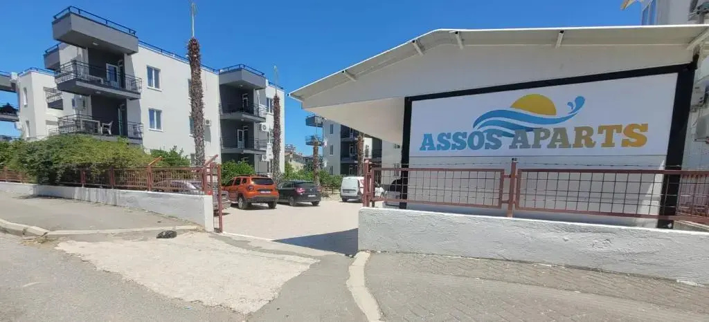 Assos Apart: Havuzlu sitede tamamı sizin 2 oda 1 salon daire