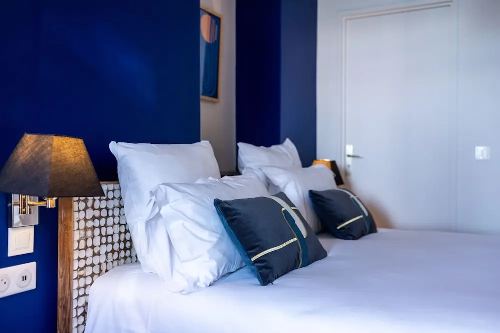 Superior Double room with sea view (full double bed)
