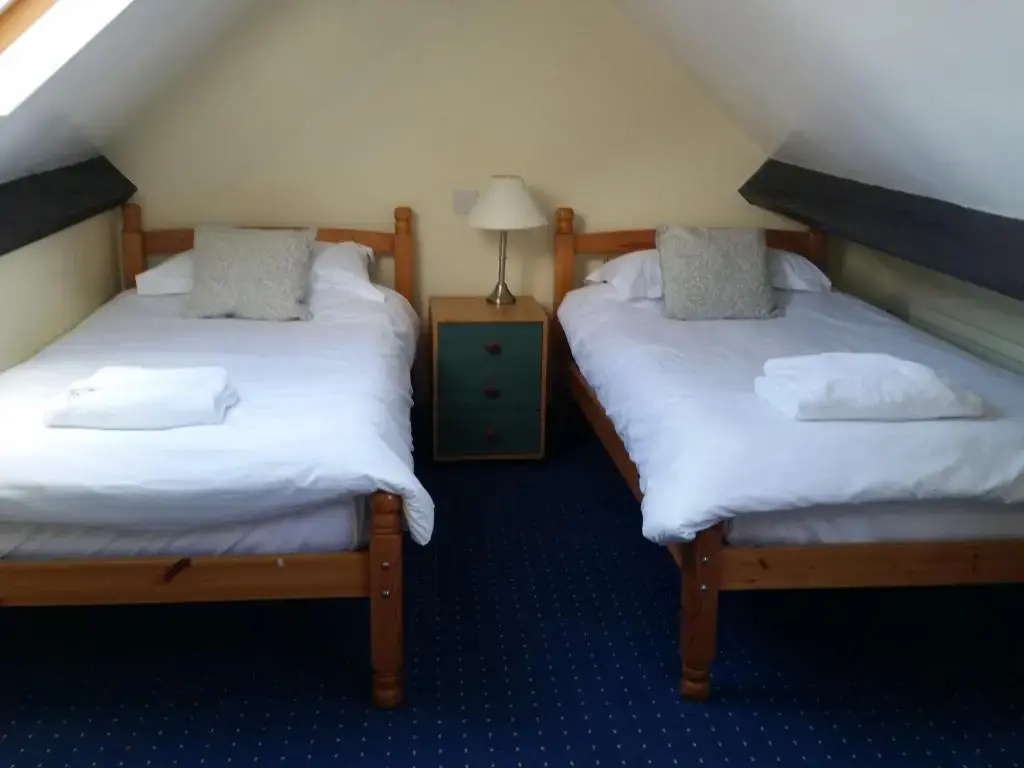 2 Bedrooms Cottage