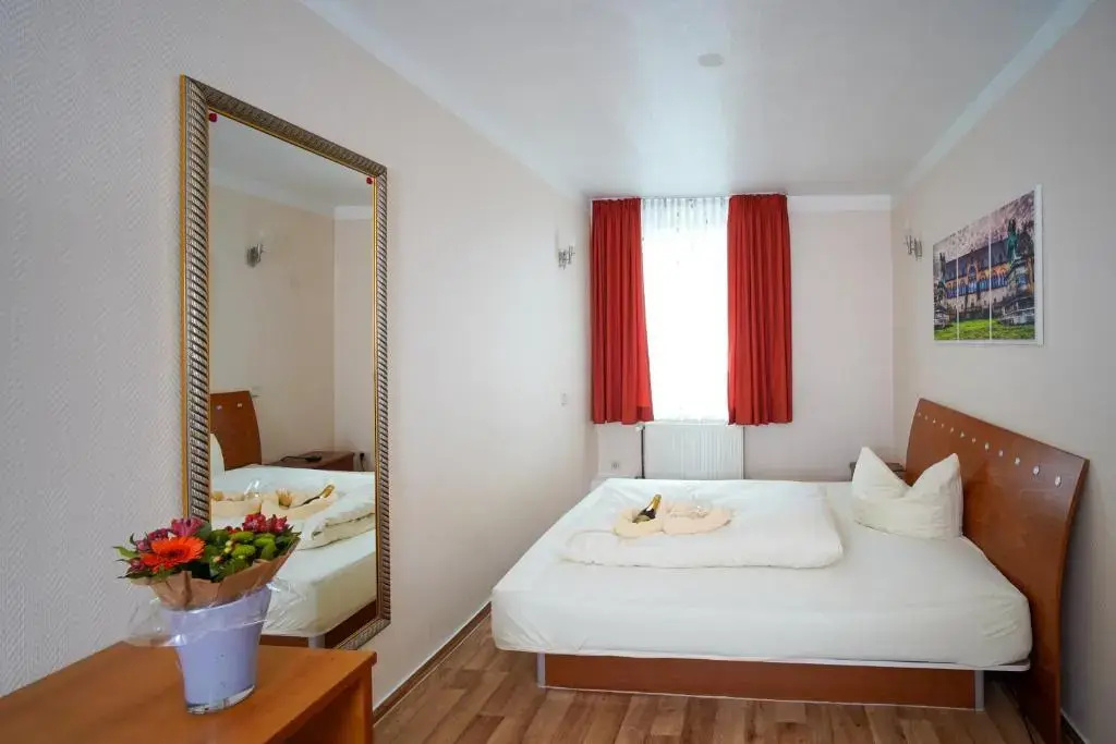 Hotel Zum Löwen - Chambres