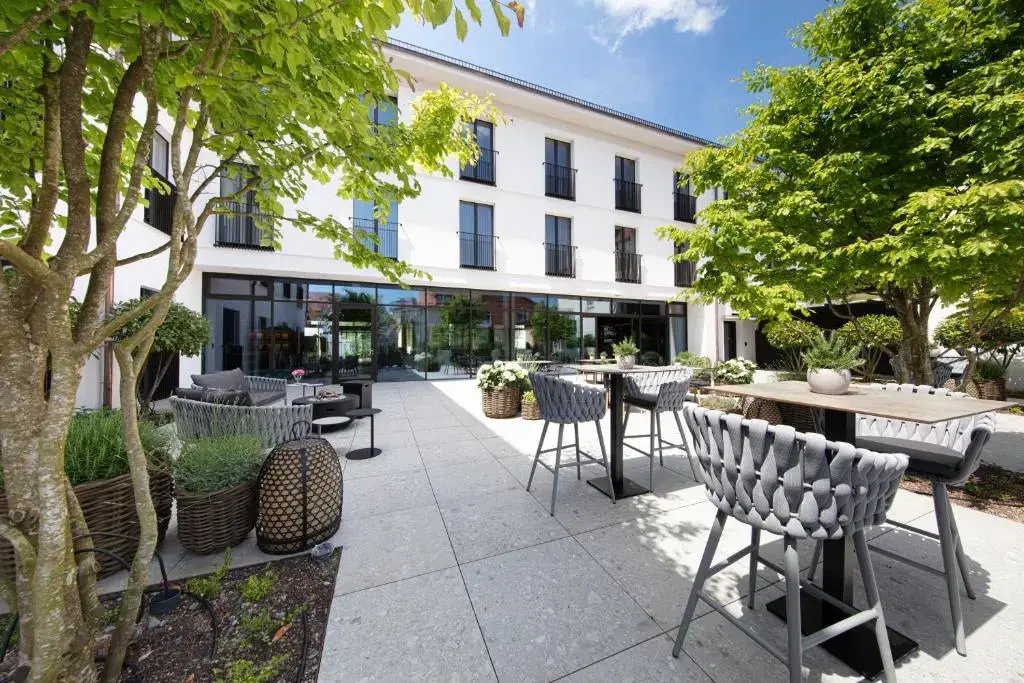 4K Hotel