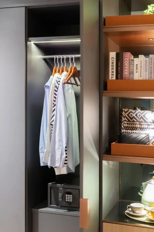 Четырёхместный семейный номер Standard в Dash Living on Prat