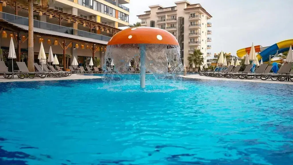 Beach & Waterfront