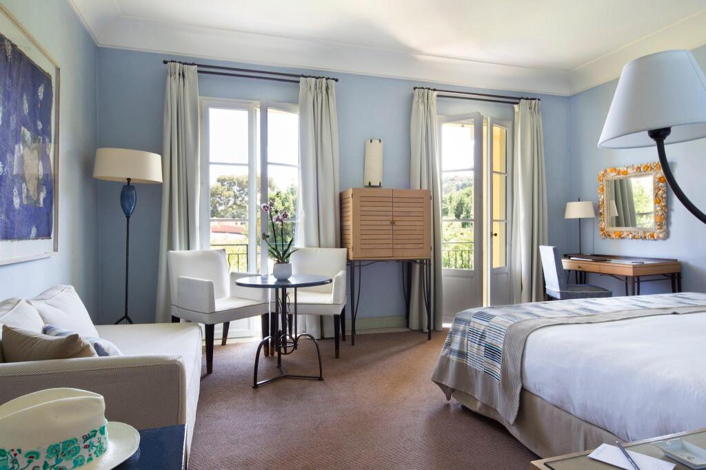 Hotel Royal-Riviera by null