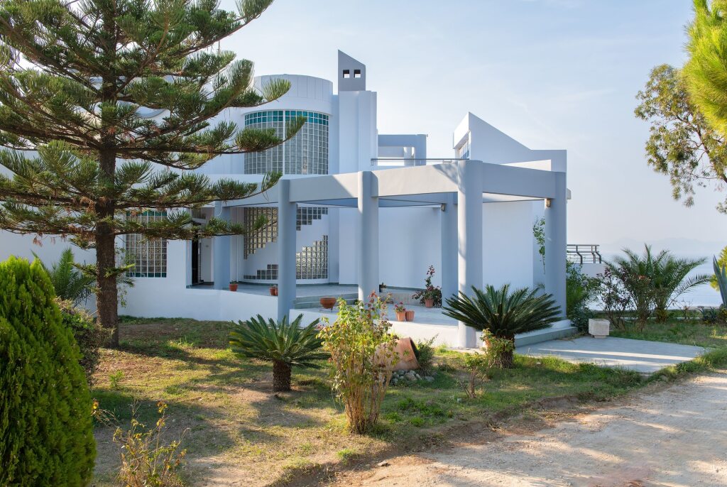 MONTE SMITH LUXURY VILLA