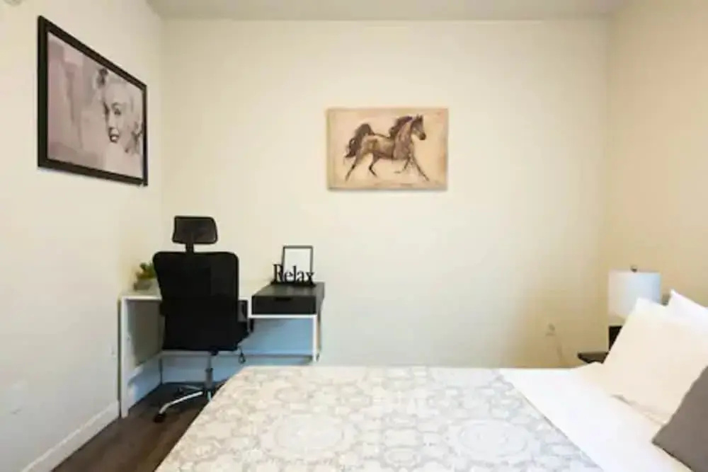 Downtown LA Fully Furnished Apartment