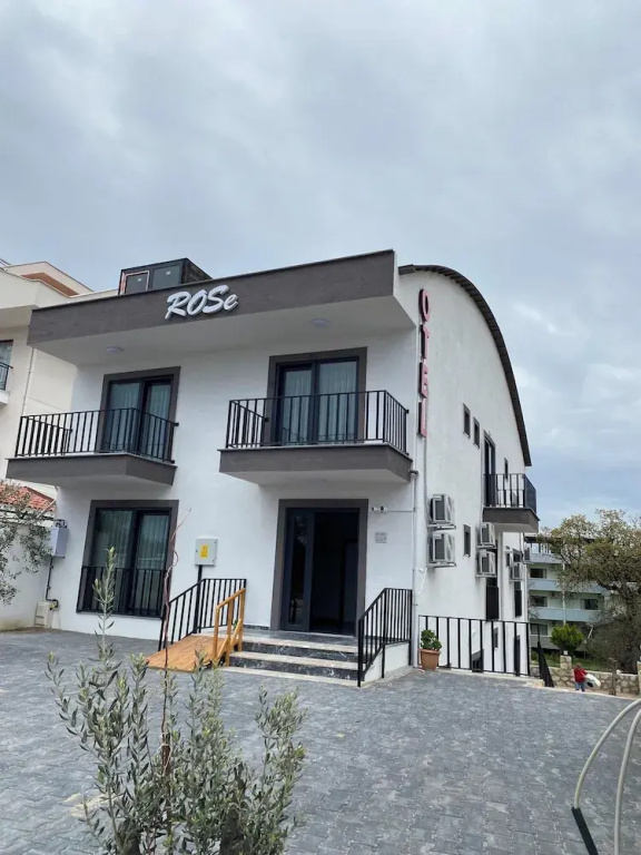Rose Otel