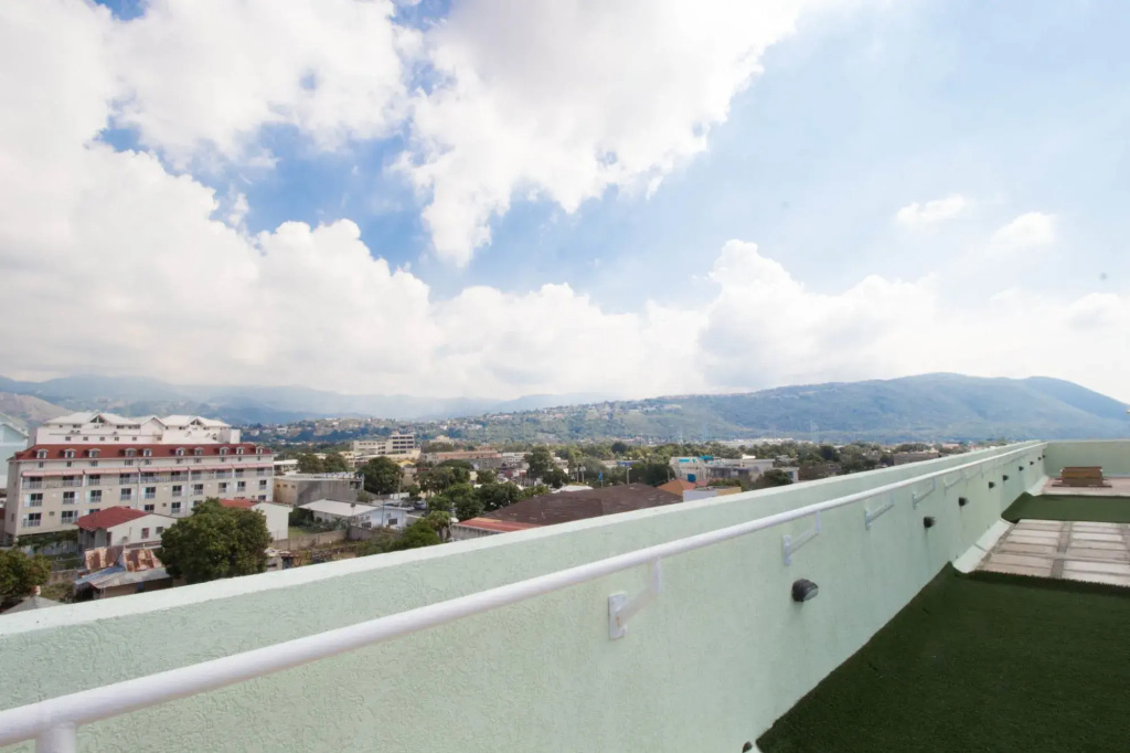The Bailey's New Kingston Suites