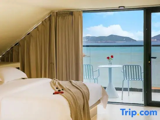 Standard Double room seafront (full double bed)