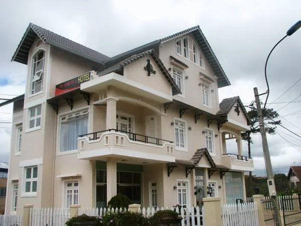 YK Home Luxury Villa