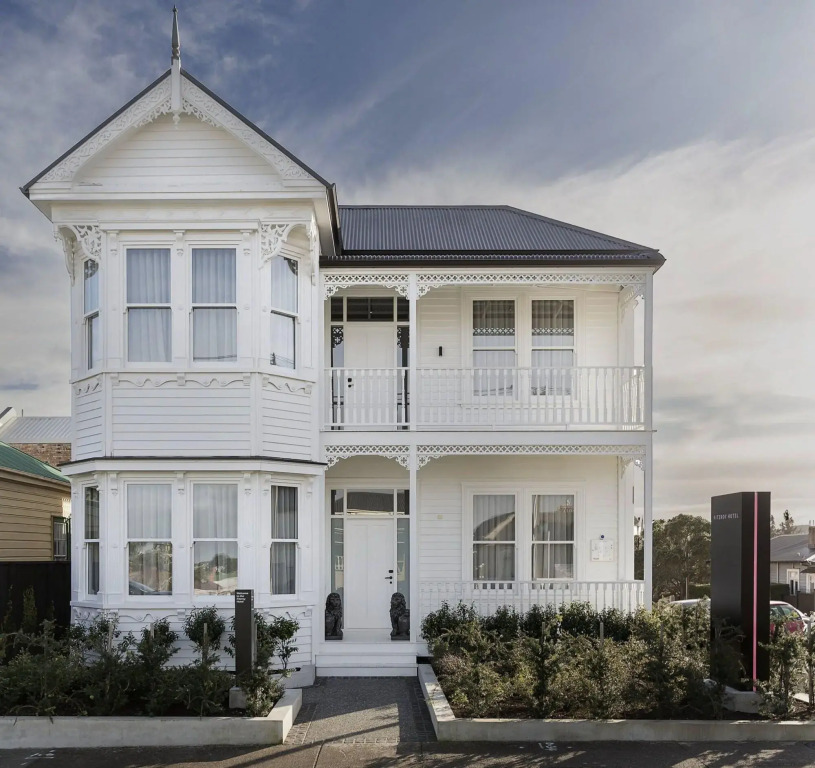 Hotel Fitzroy by Luminous by null