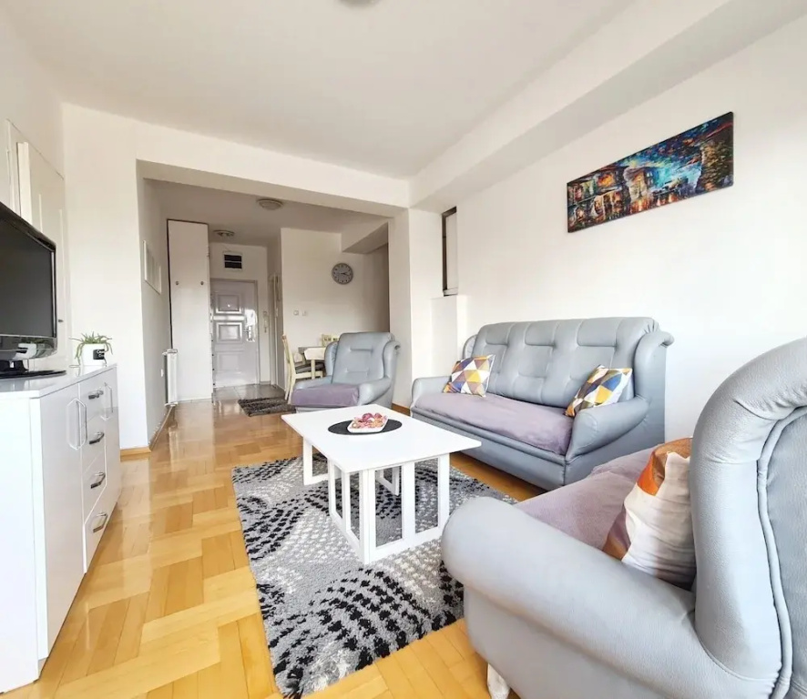 Urban Hostel & Apartments