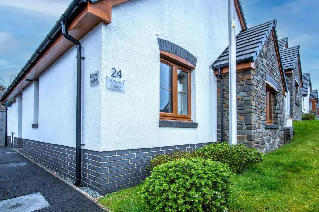 Kilgetty Heights - 2 Bedroom Cottage - Kilgetty