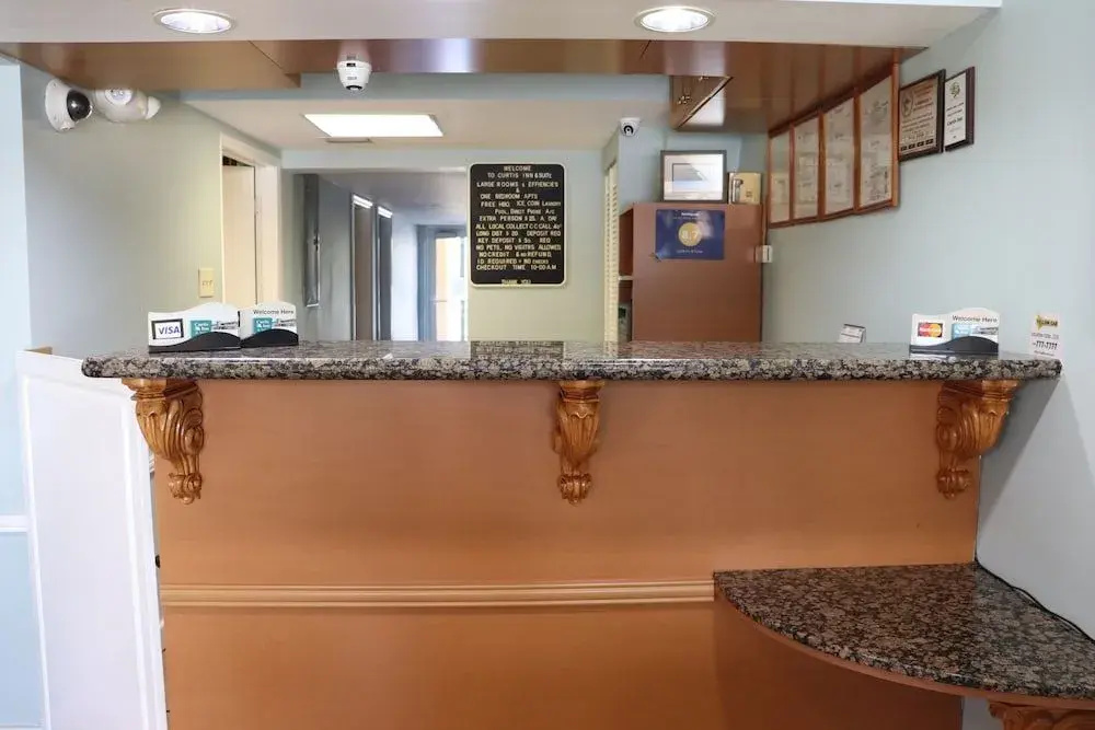 Lobby & Reception
