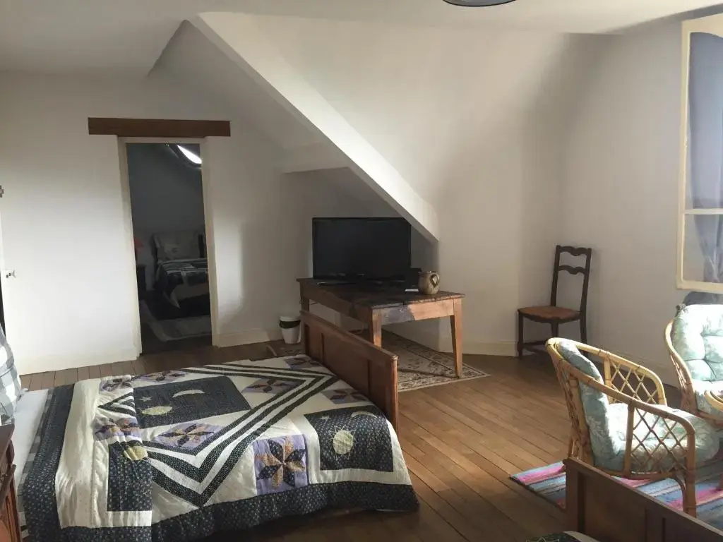 Voir la photo 3 — L'escale Fleurie