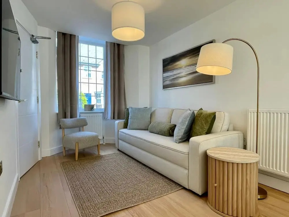 Canterbury City Stay Duplex 2 min to Station