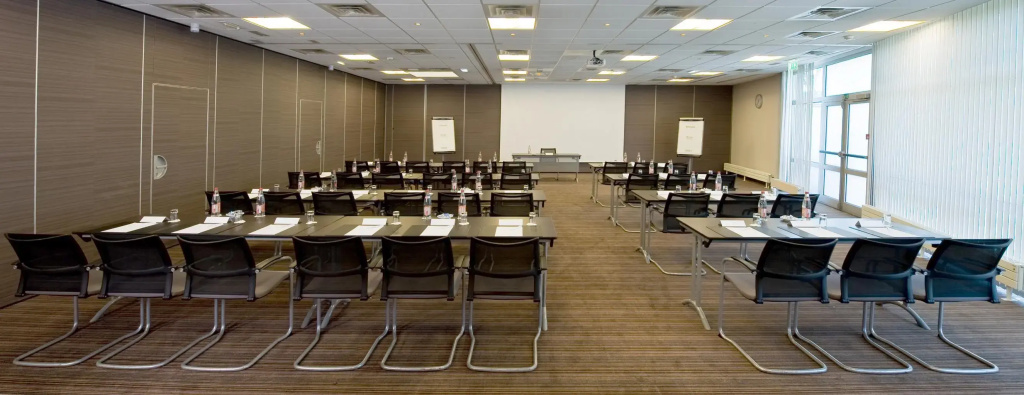 Best Western Plus Paris Orly Airport 23