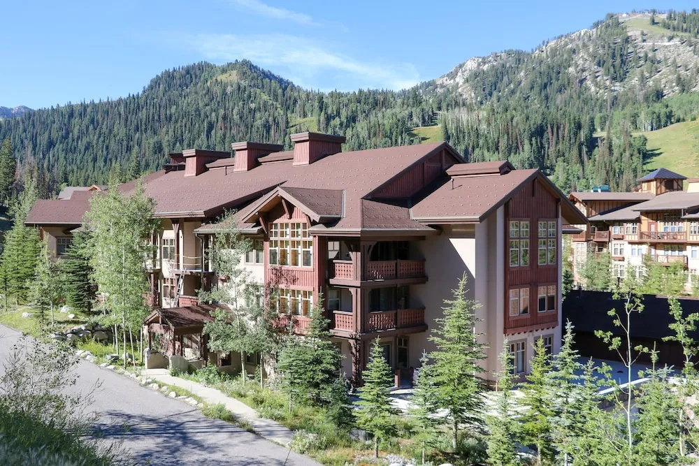 2310 - Two Bedroom Standard Eagle Springs East 2 Condo by RedAwning